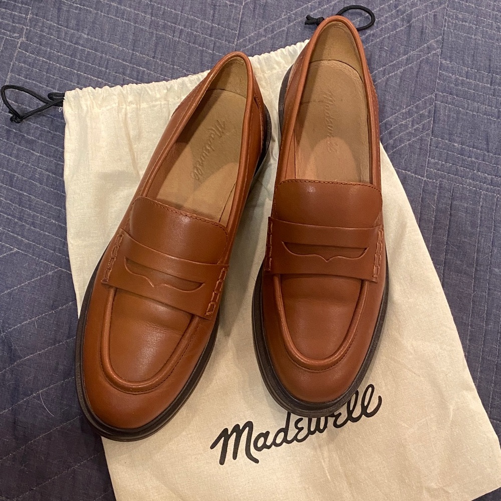 Madewell Women’s Tan Leather Loafers